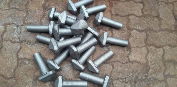 Upset forged Bolts
